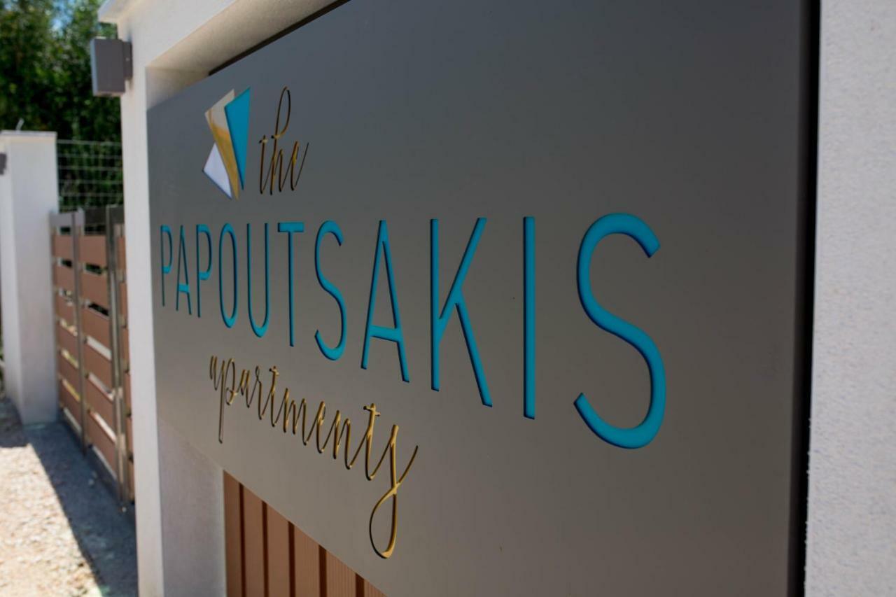 The Papoutsakis Apartments Nikiti  Exterior photo